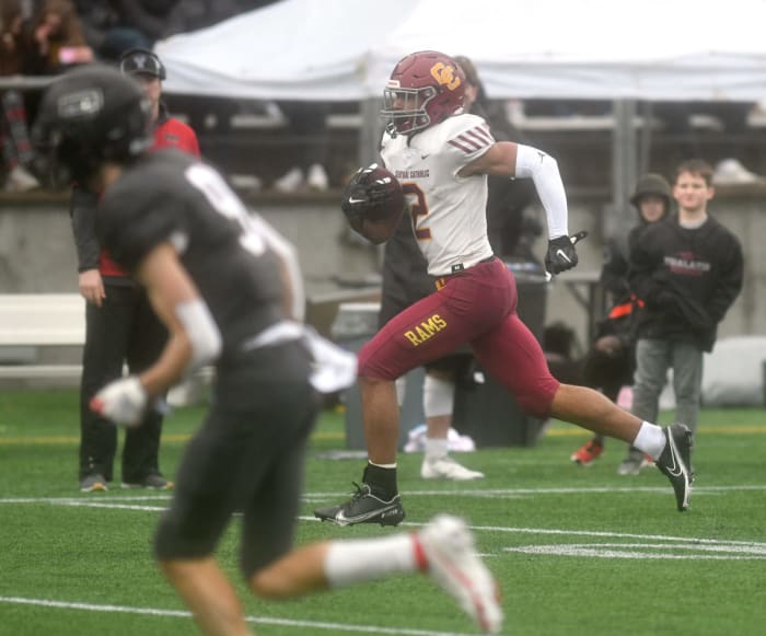 Central-Catholic.Tualatin.6A-football-final.Taylor-Balkom.58
